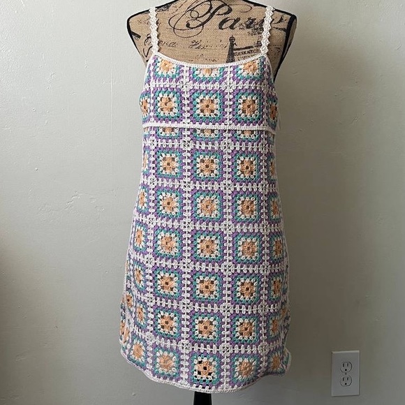 NEW ZARA CROCHET DRESS - Picture 4 of 5